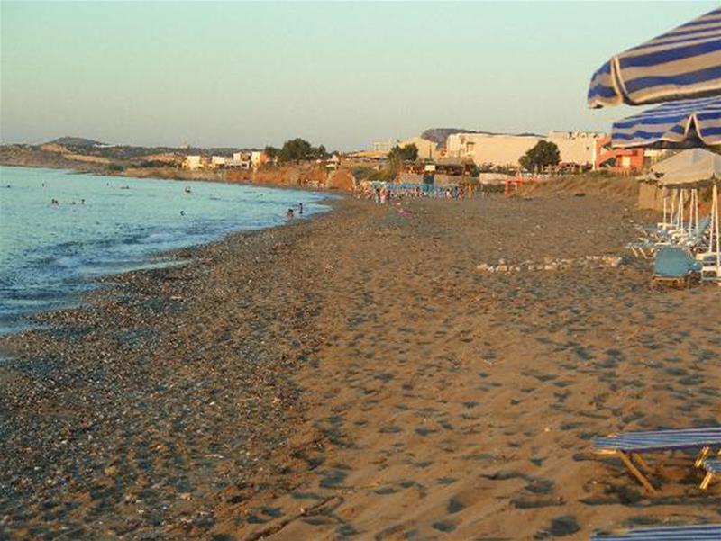Danaos Beach Apartments Sfáka エクステリア 写真